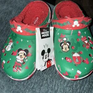 NEW DISNEY PARKS CHRISTMAS HOLIDAY CROCS CLOGS MICKEY & FRIENDS  Child Size C 12
